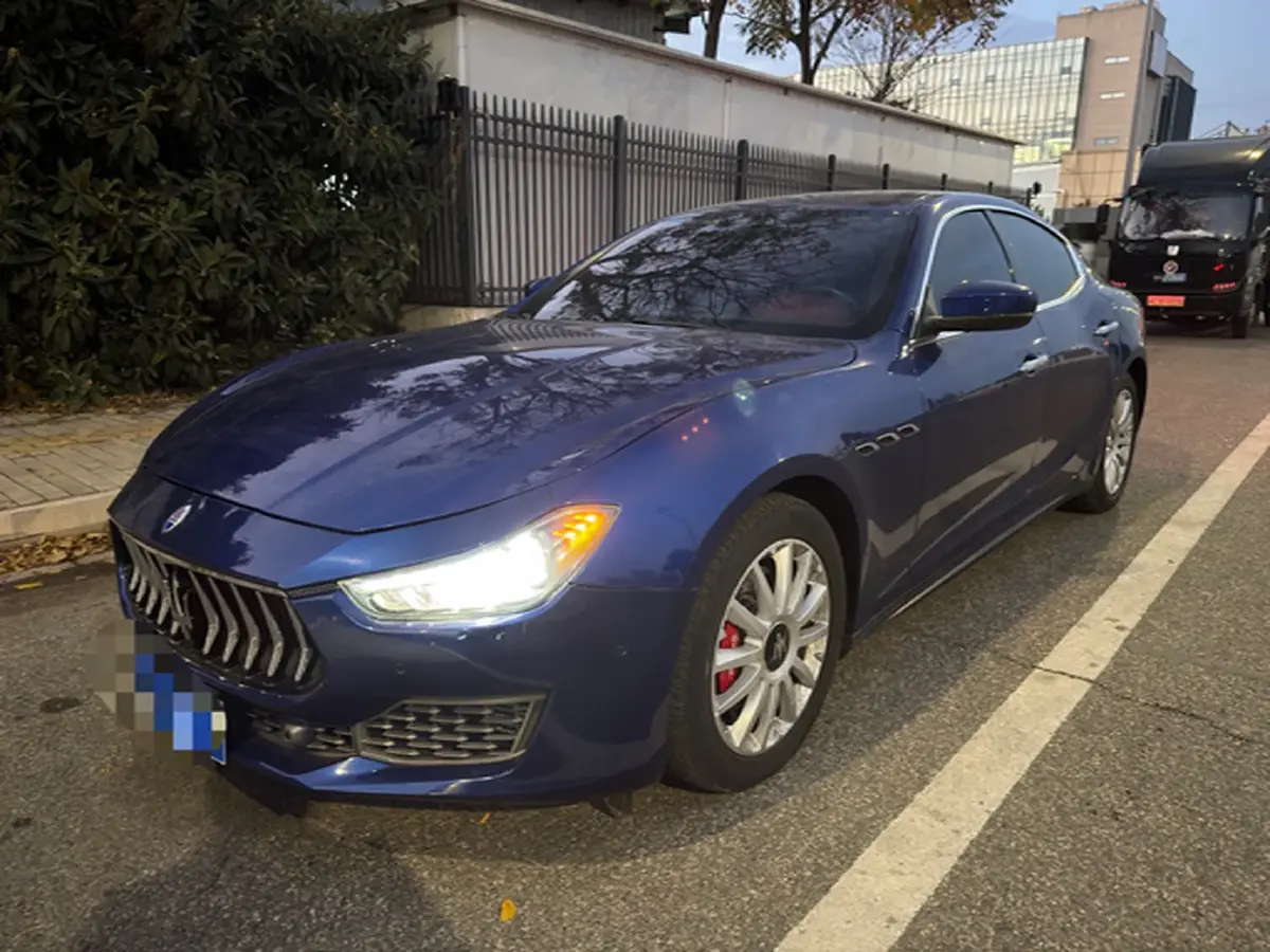 2018 Maserati Ghibli 3.0T 350HP V6 8AT