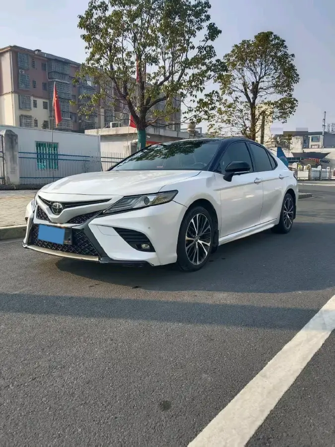 2018 Toyota Camry 2.0L 169HP L4 6AT