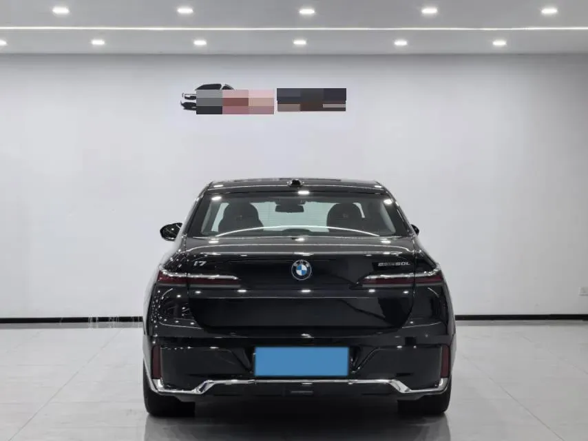 2023 BMW i7 BEV 101.7KWH,autocango,china used car exporter,china ev exporter,chinese used car exporter,chinese used ev exporter