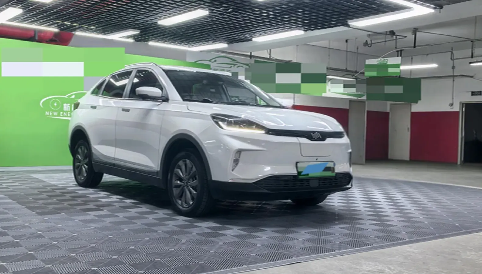 2019 BMW 2 Series Wagon 1.5T 136HP L3 6AT,autocango,china used car exporter,china ev exporter,chinese used car exporter,chinese used ev exporter