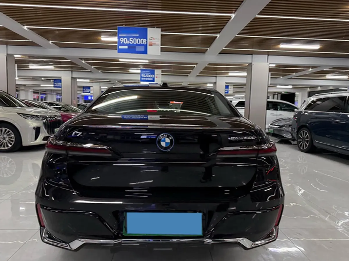 2023 BMW i7 BEV 101.7KWH,autocango,china used car exporter,china ev exporter,chinese used car exporter,chinese used ev exporter