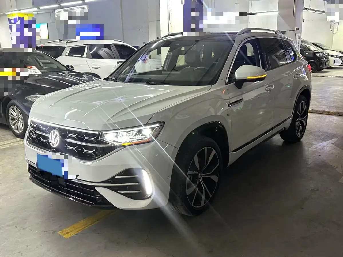 2023 Volkswagen Tayron 2.0T 220HP L4 7DCT