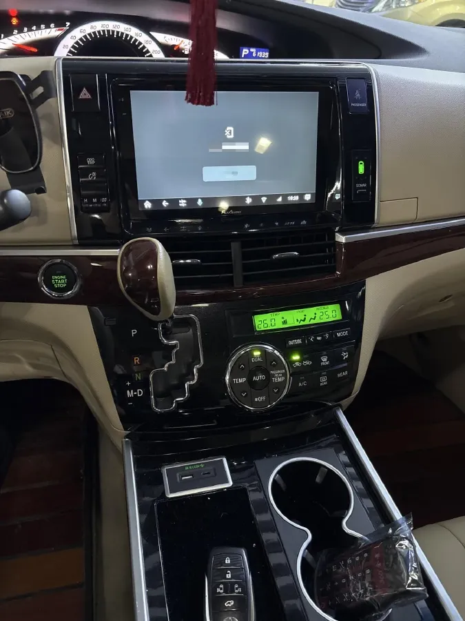 2012 Toyota Previa 2.4L 170HP L4 CVT,autocango,china used car exporter,china ev exporter,chinese used car exporter,chinese used ev exporter