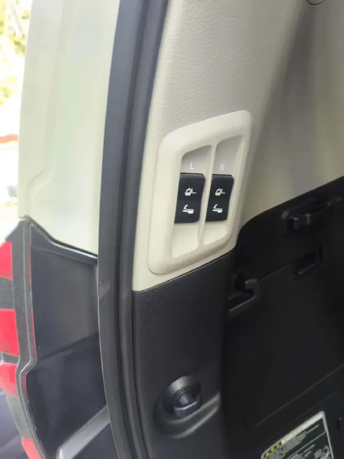 2019 Toyota Land Cruiser Prado 3.5L 280HP V6 6AT,autocango,china used car exporter,china ev exporter,chinese used car exporter,chinese used ev exporter