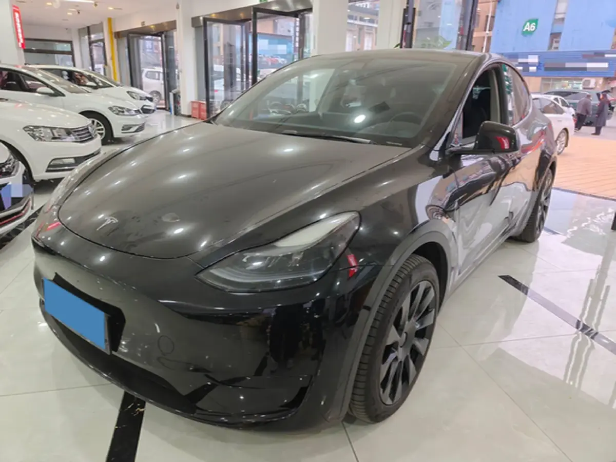 2022 Tesla Model Y BEV 60KWH