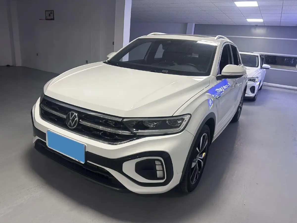 2023 Volkswagen T-Roc 1.5T 160HP L4 7DCT