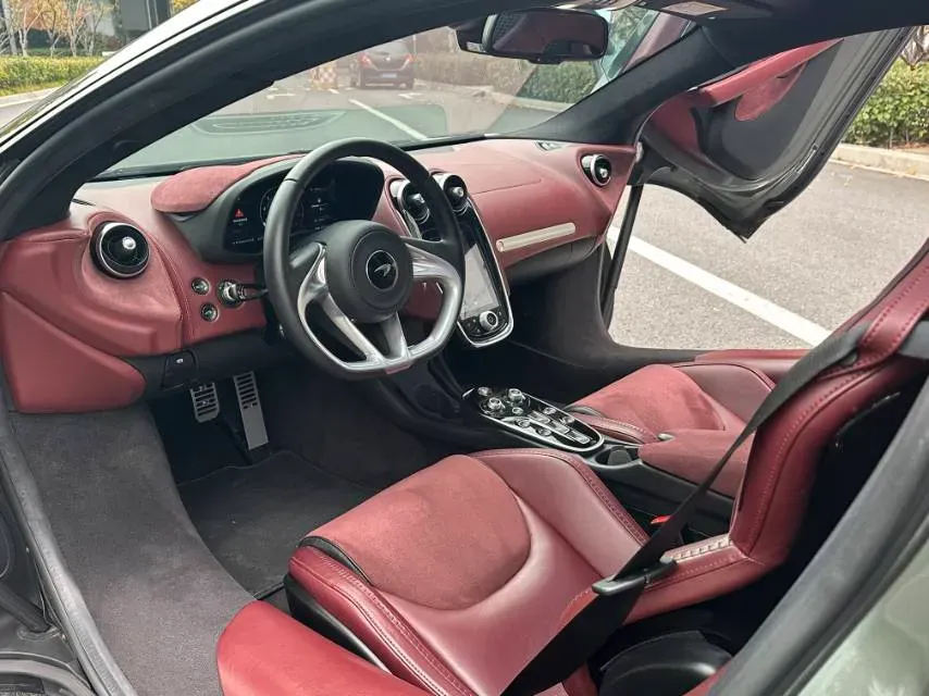 2022 McLaren GT 4.0T 620HP V8 7DCT,autocango,china used car exporter,china ev exporter,chinese used car exporter,chinese used ev exporter