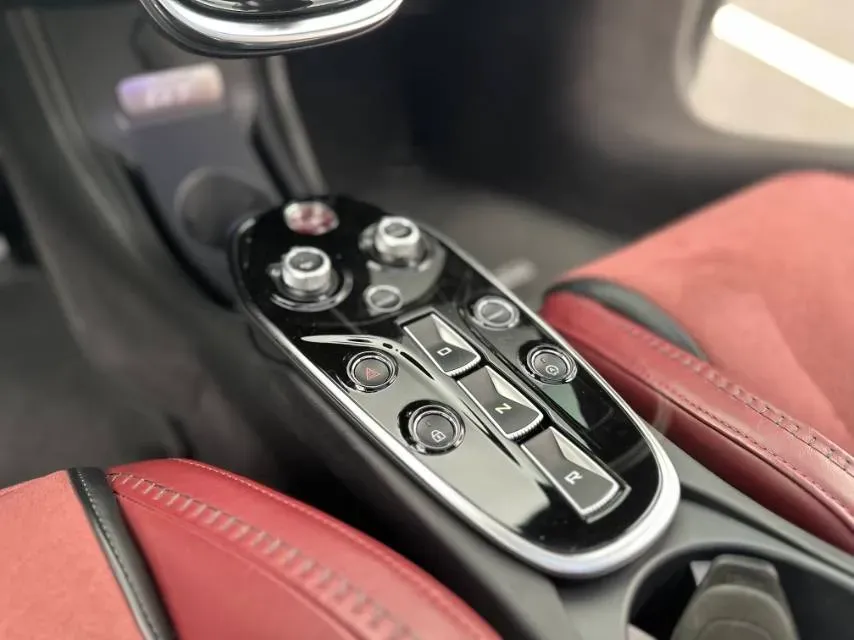 2022 McLaren GT 4.0T 620HP V8 7DCT,autocango,china used car exporter,china ev exporter,chinese used car exporter,chinese used ev exporter