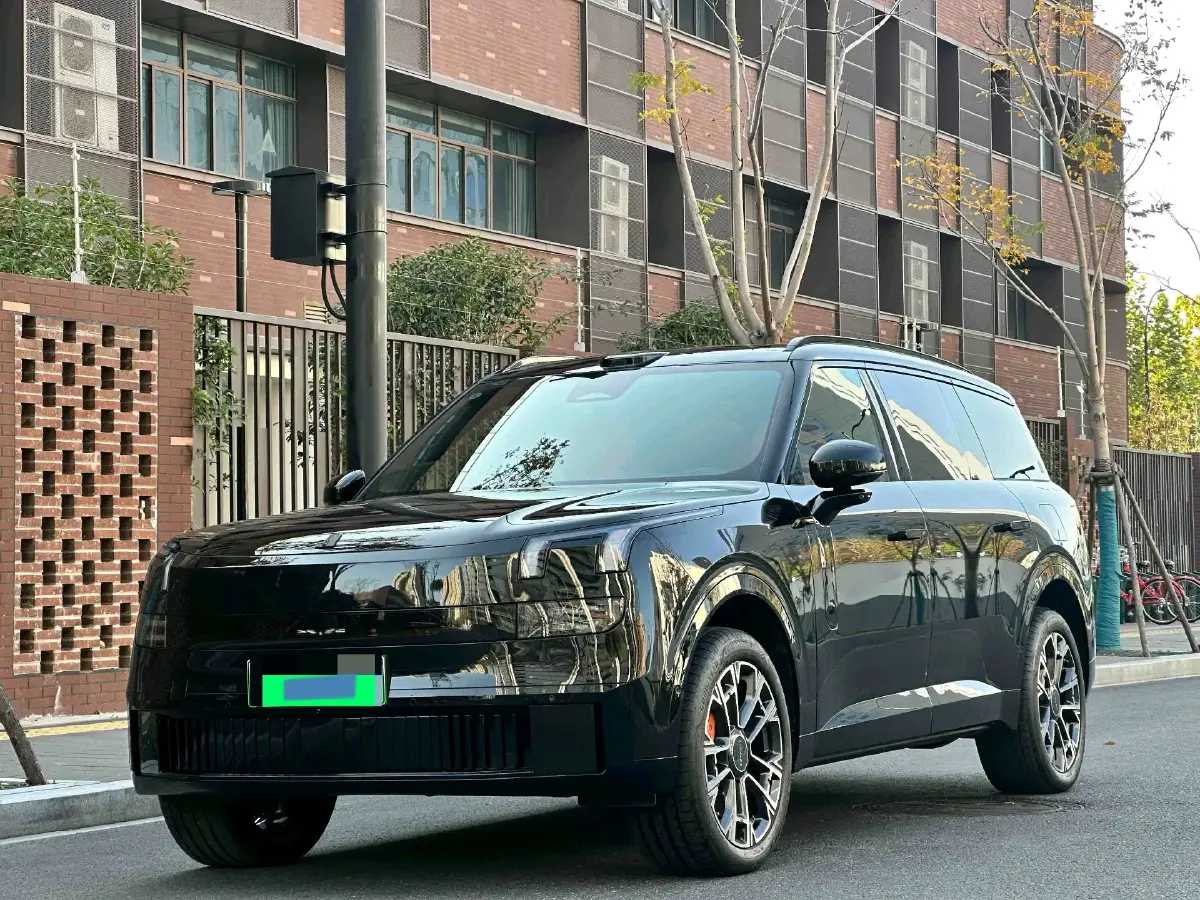 2025 LYNK&CO 900 1.5T 190HP L4 3DHT PHEV 43.3KWH