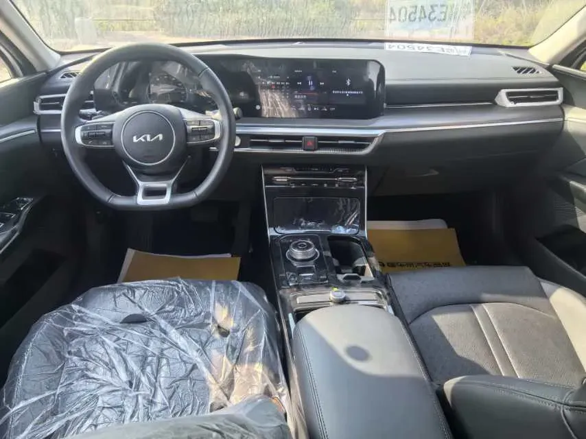 2025 Kia K5 1.5T 170HP L4 7DCT,autocango,china used car exporter,china ev exporter,chinese used car exporter,chinese used ev exporter