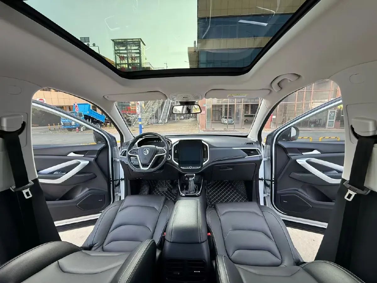 2020 HanTeng X7 1.5T 156HP L4 6AT,autocango,china used car exporter,china ev exporter,chinese used car exporter,chinese used ev exporter