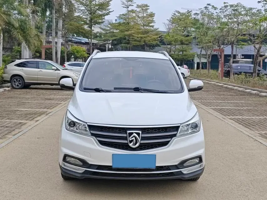 2019 BaoJun 730 1.5T 151HP L4 CVT,autocango,china used car exporter,china ev exporter,chinese used car exporter,chinese used ev exporter