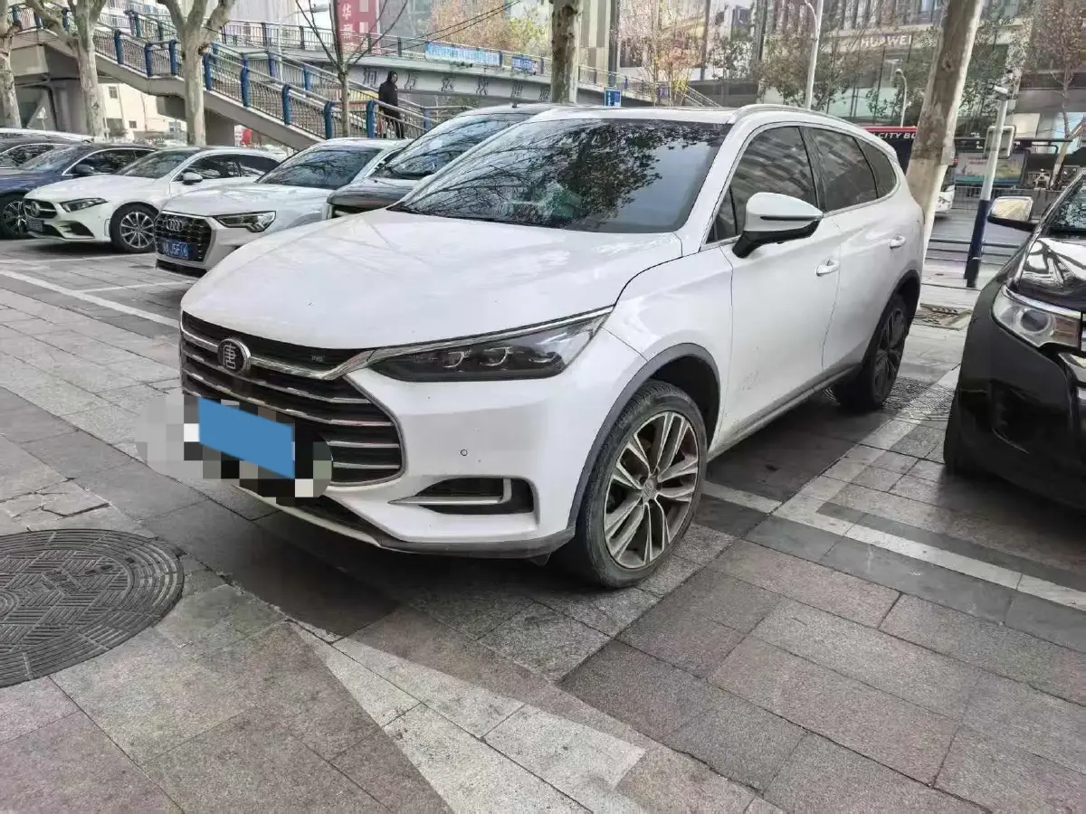 2019 BYD Tang 2.0T 205HP L4 6AT