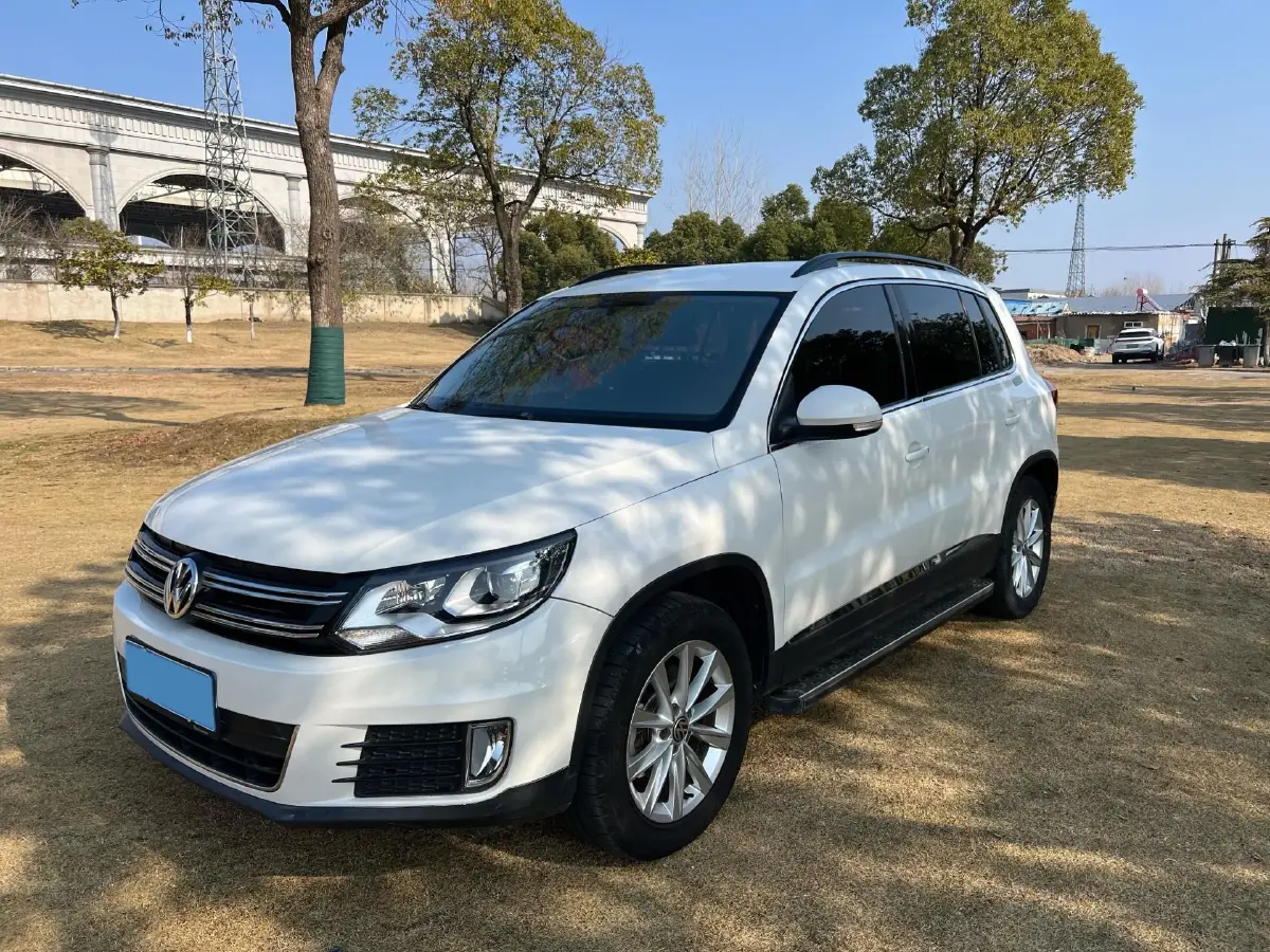 2016 Volkswagen Touran 1.4T 150HP L4 7DCT