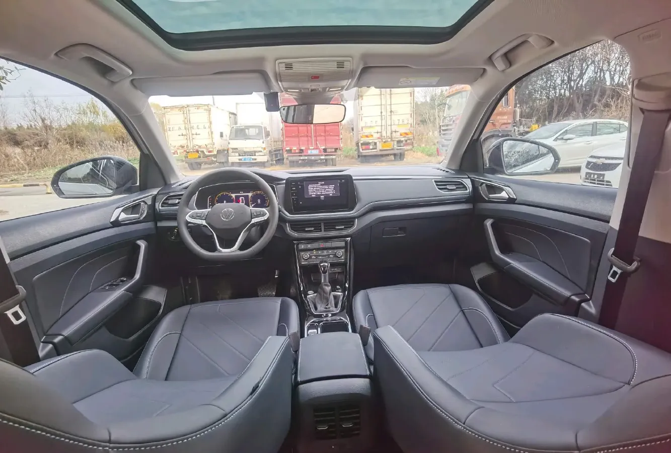 2025 Volkswagen Tharu 1.5T 160HP L4 7DCT,autocango,china used car exporter,china ev exporter,chinese used car exporter,chinese used ev exporter