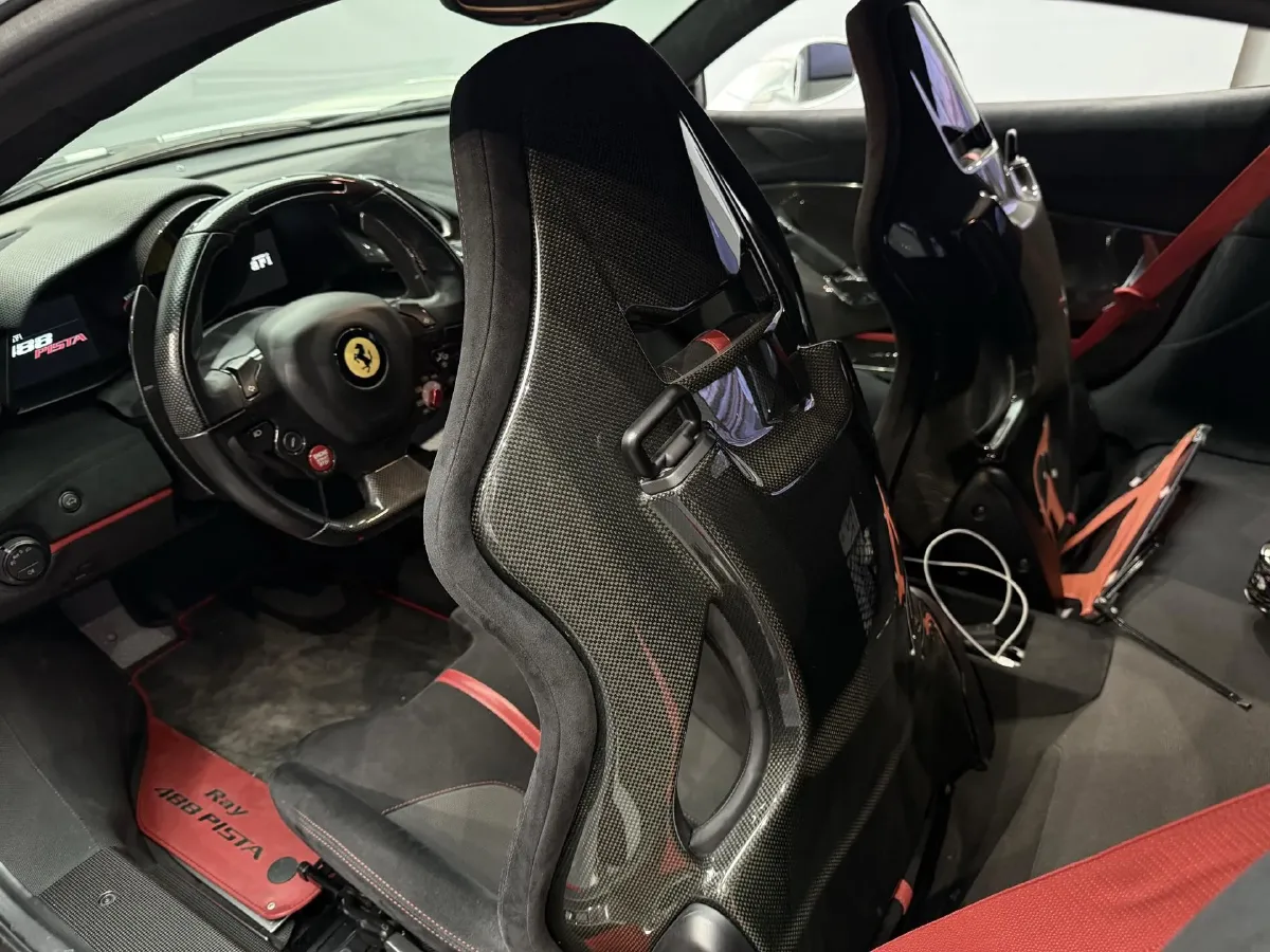 2018 Ferrari 488 3.9T 720HP V8 7DCT,autocango,china used car exporter,china ev exporter,chinese used car exporter,chinese used ev exporter