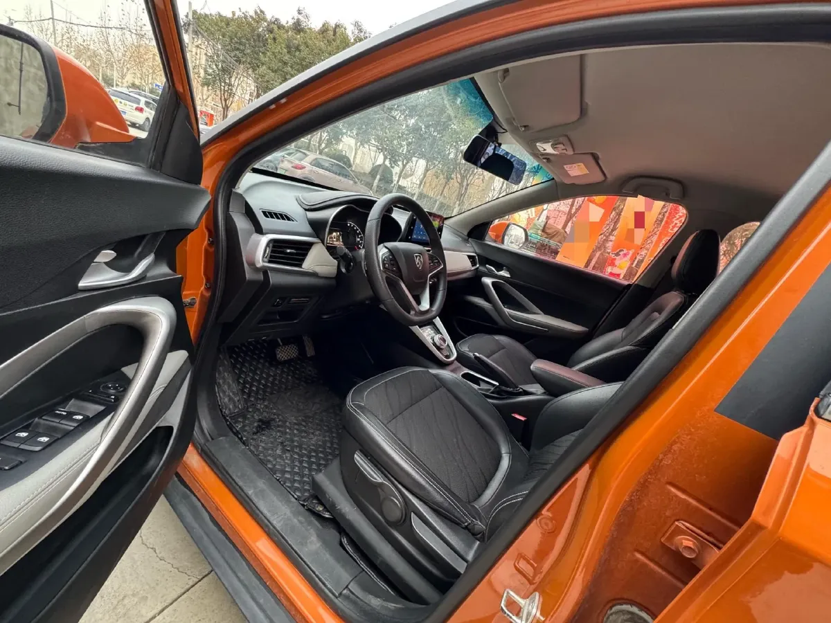 2018 KaiYi E3 1.6L 110HP L4 5MT,autocango,china used car exporter,china ev exporter,chinese used car exporter,chinese used ev exporter