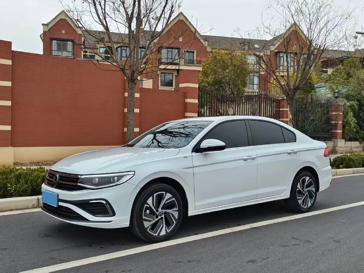 2025 Volkswagen Bora 1.2T 116HP L4 7DCT,autocango,china used car exporter,china ev exporter,chinese used car exporter,chinese used ev exporter