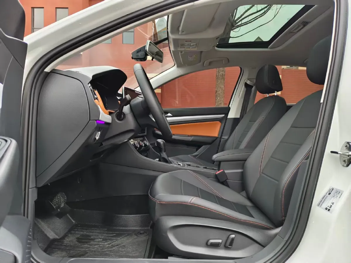 2025 Volkswagen Bora 1.2T 116HP L4 7DCT,autocango,china used car exporter,china ev exporter,chinese used car exporter,chinese used ev exporter