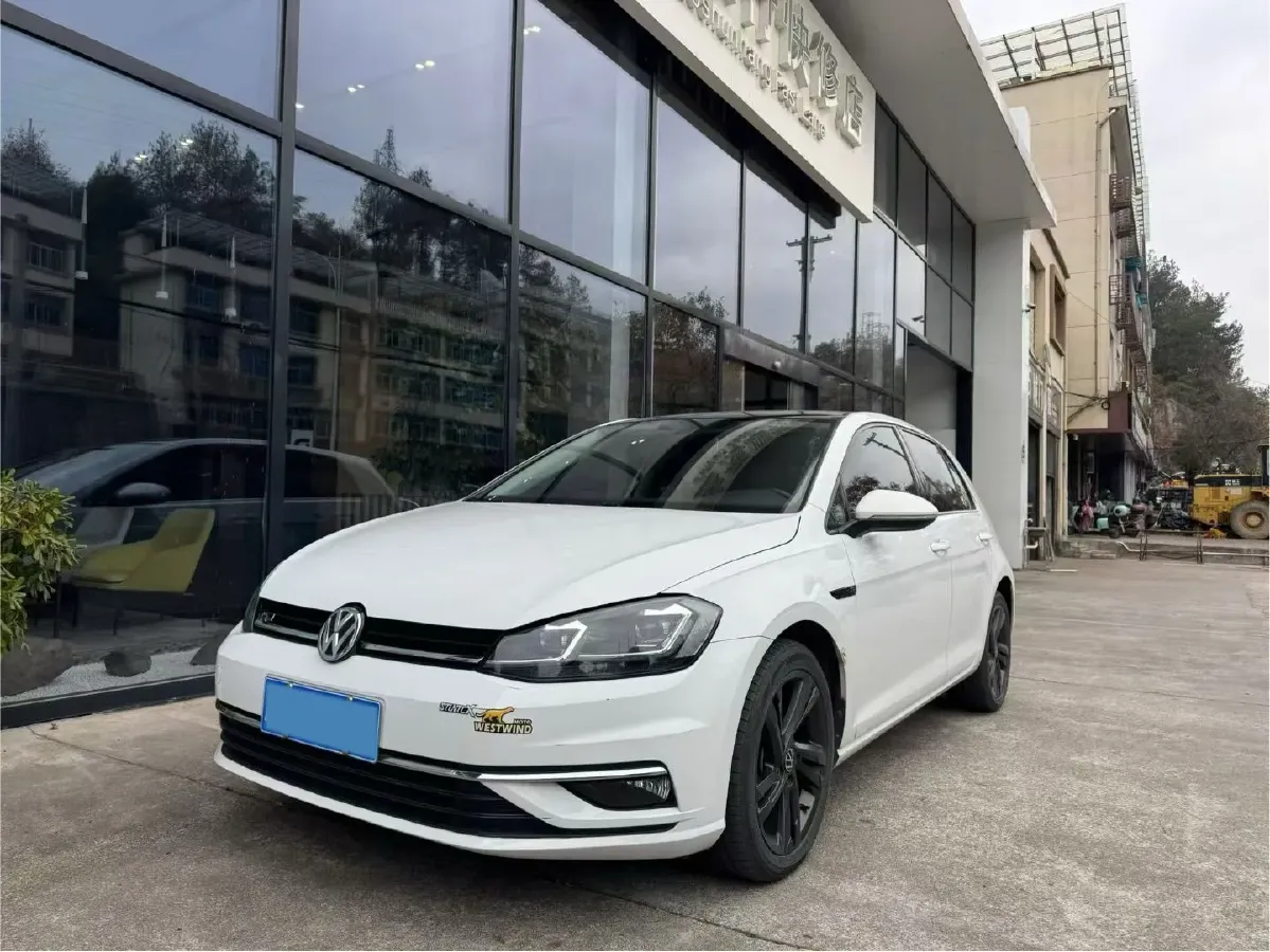 2019 Brilliance Auto V7 1.8T 231HP L4 7DCT,autocango,china used car exporter,china ev exporter,chinese used car exporter,chinese used ev exporter