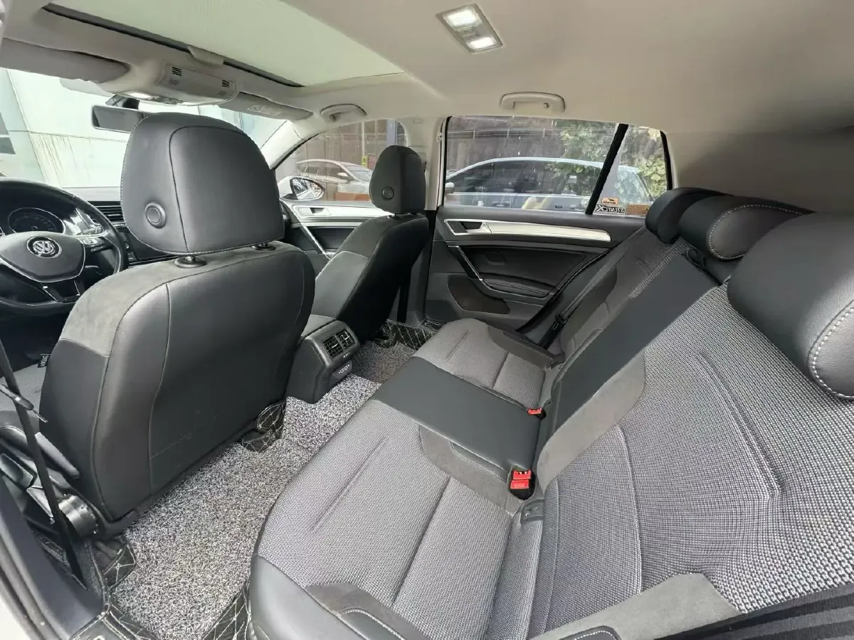 2019 Brilliance Auto V7 1.8T 231HP L4 7DCT,autocango,china used car exporter,china ev exporter,chinese used car exporter,chinese used ev exporter