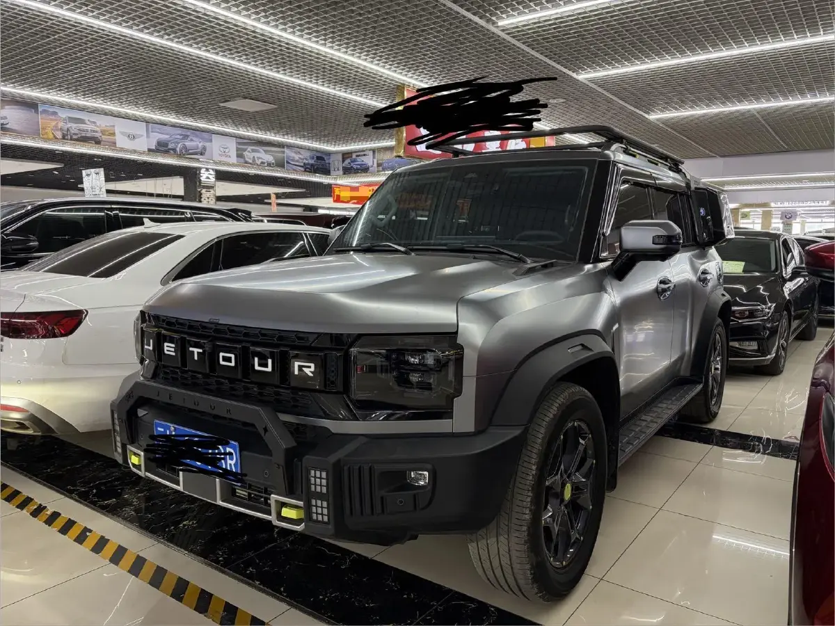 2023 Jetour Traveller 2.0T 254HP L4 7DCT