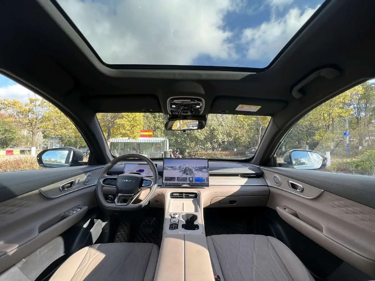 2025 Chery Tiggo 8 Plus 1.6T 197HP L4 7DCT,autocango,china used car exporter,china ev exporter,chinese used car exporter,chinese used ev exporter