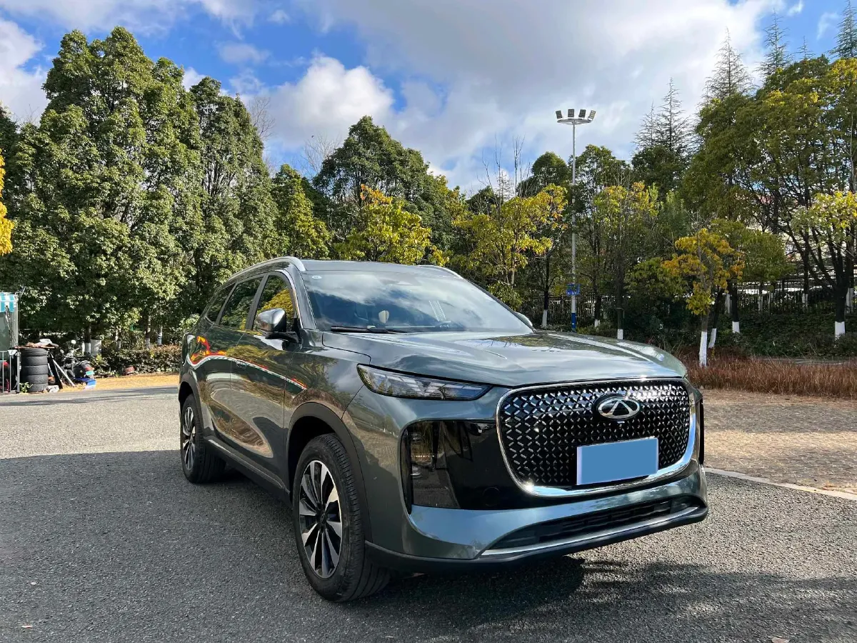 2025 Chery Tiggo 8 Plus 1.6T 197HP L4 7DCT,autocango,china used car exporter,china ev exporter,chinese used car exporter,chinese used ev exporter