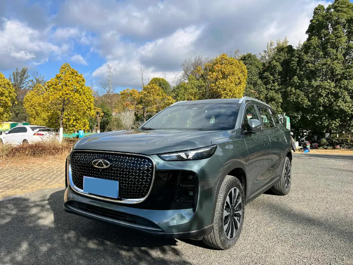 2025 Chery Tiggo 8 Plus 1.6T 197HP L4 7DCT,autocango,china used car exporter,china ev exporter,chinese used car exporter,chinese used ev exporter