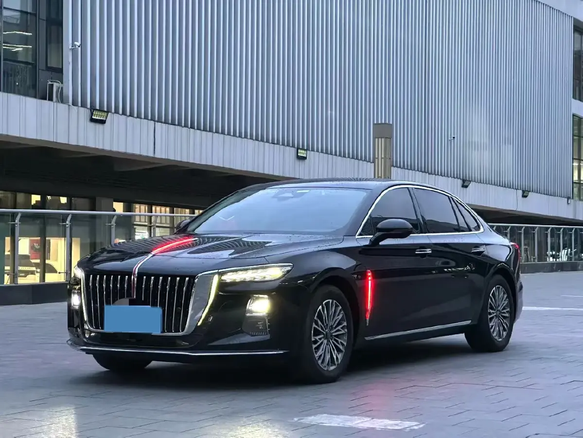2023 HongQi H5 2.0T 224HP L4 8AT