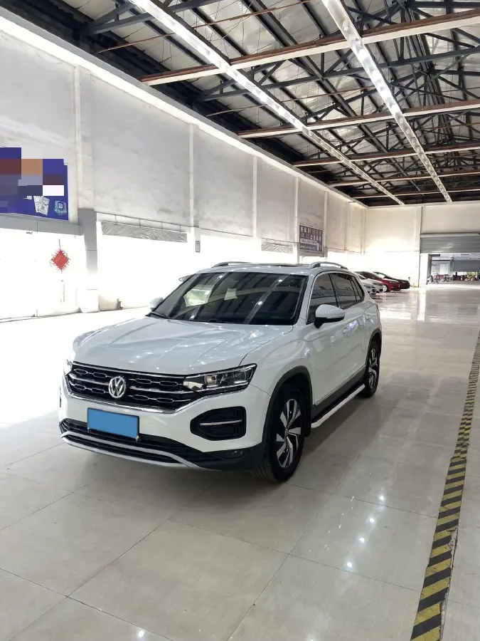 2019 Jeep Cherokee 2.0T 234HP L4 9AT