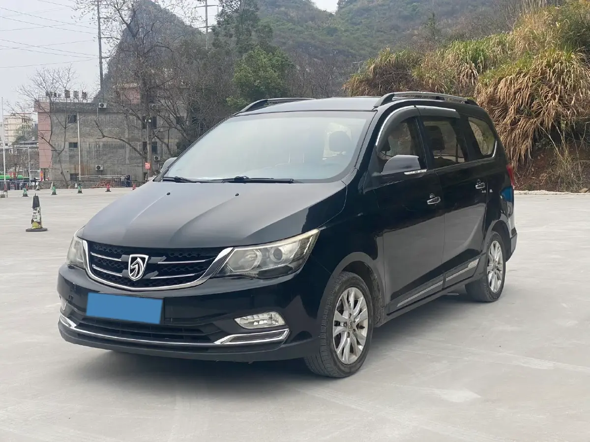 2016 BaoJun 560 1.5T 150HP L4 6MT