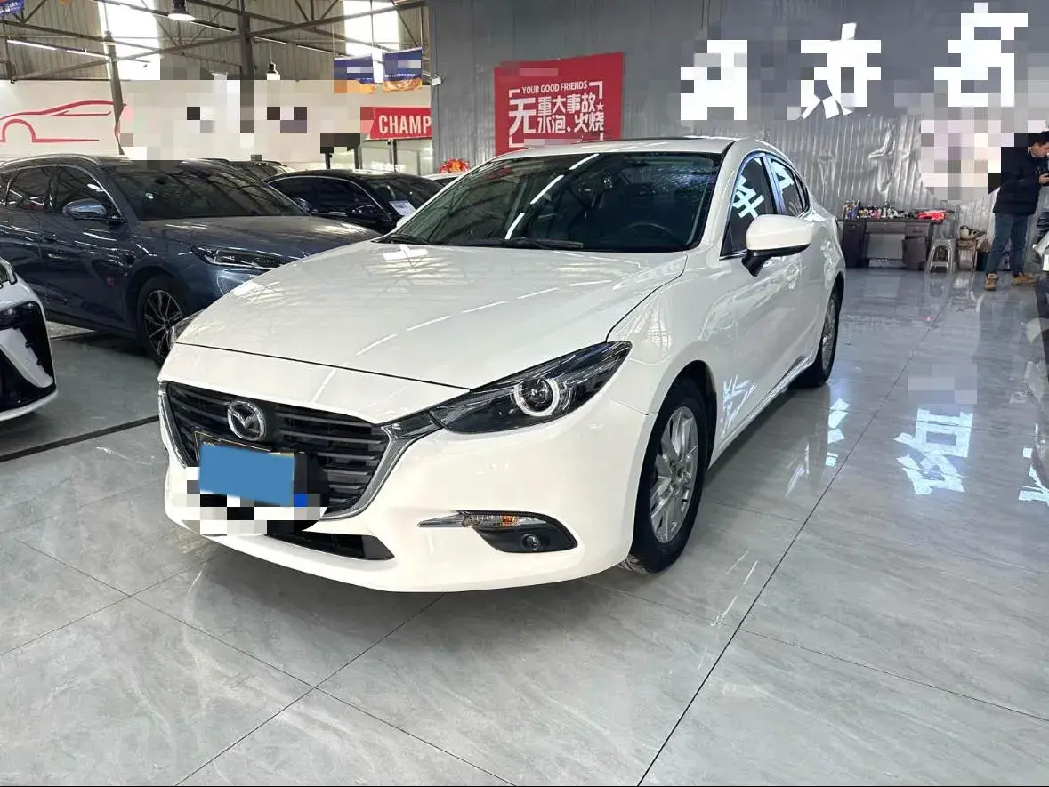2017 Mazda 3 Axela 1.5L 117HP L4 6AT