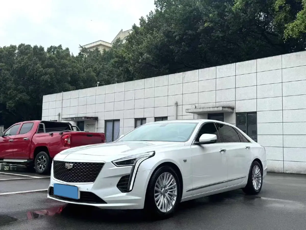 2022 Cadillac CT6 2.0T 237HP L4 10AT