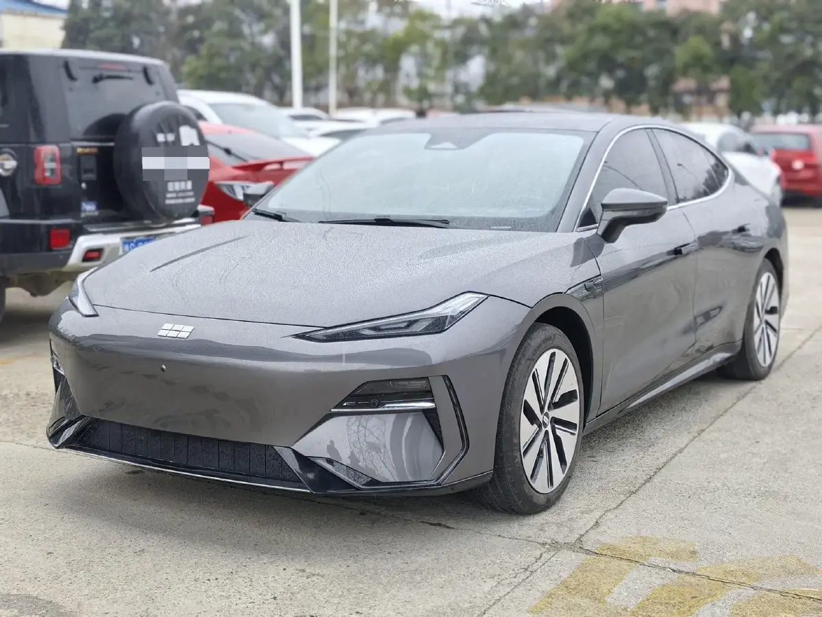 2024 Geely Galaxy E8 BEV 62KWH