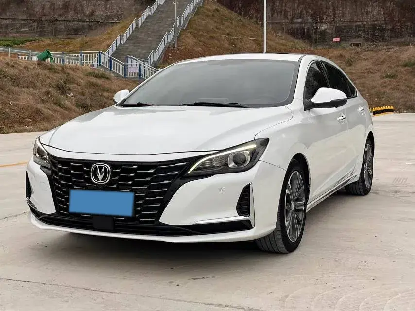 2022 ChangAn Raeton CC 1.5T 188HP L4 7DCT