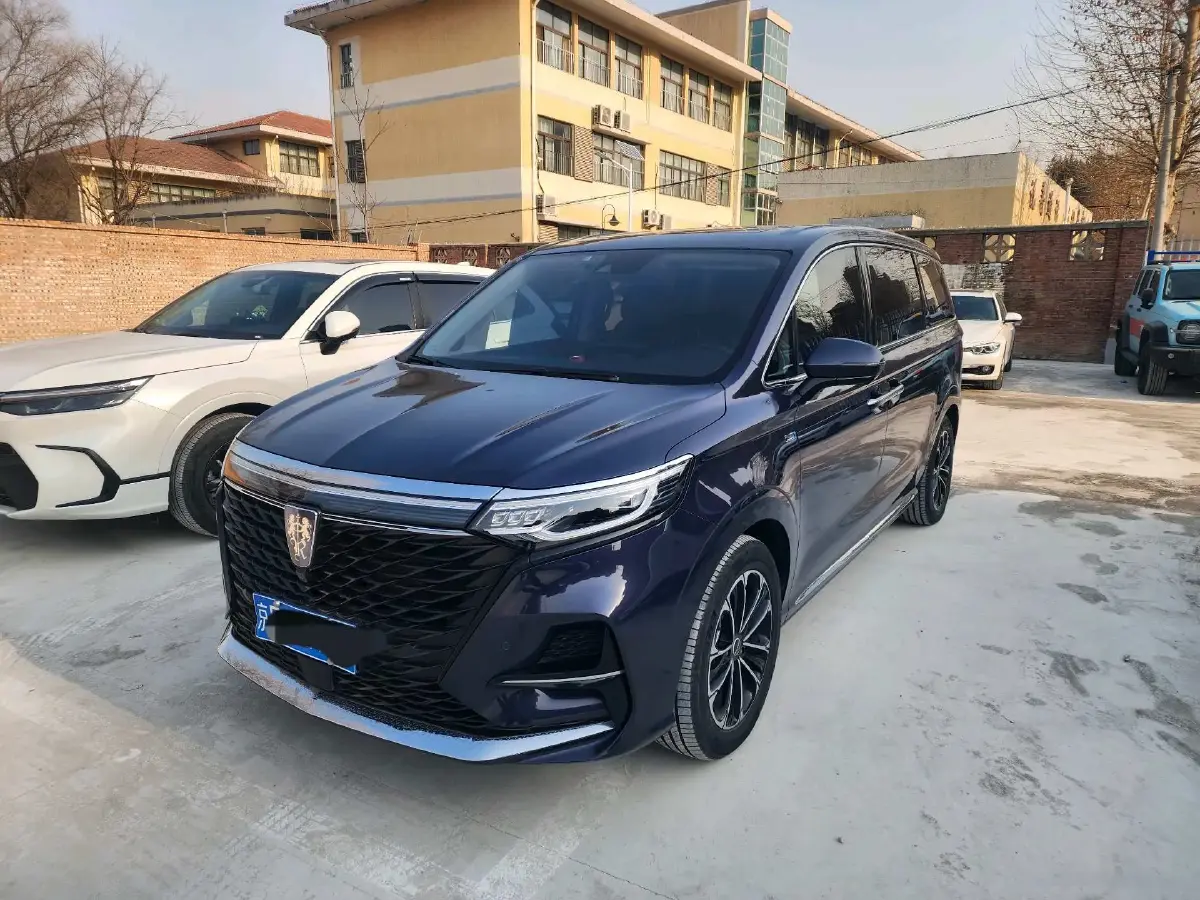 2022 Roewe iMAX8 2.0T 234HP L4 8AT