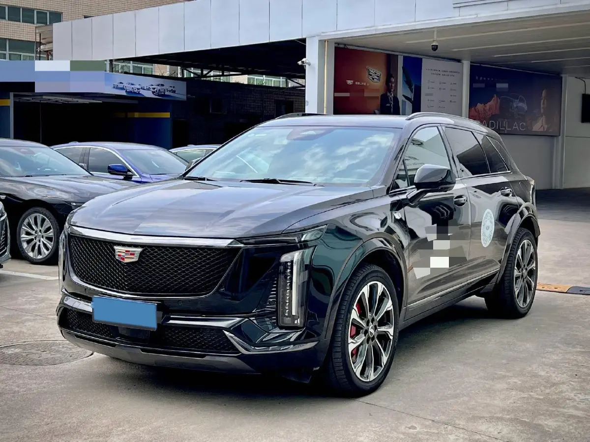 2025 Cadillac XT5 2.0T 237HP L4 9AT
