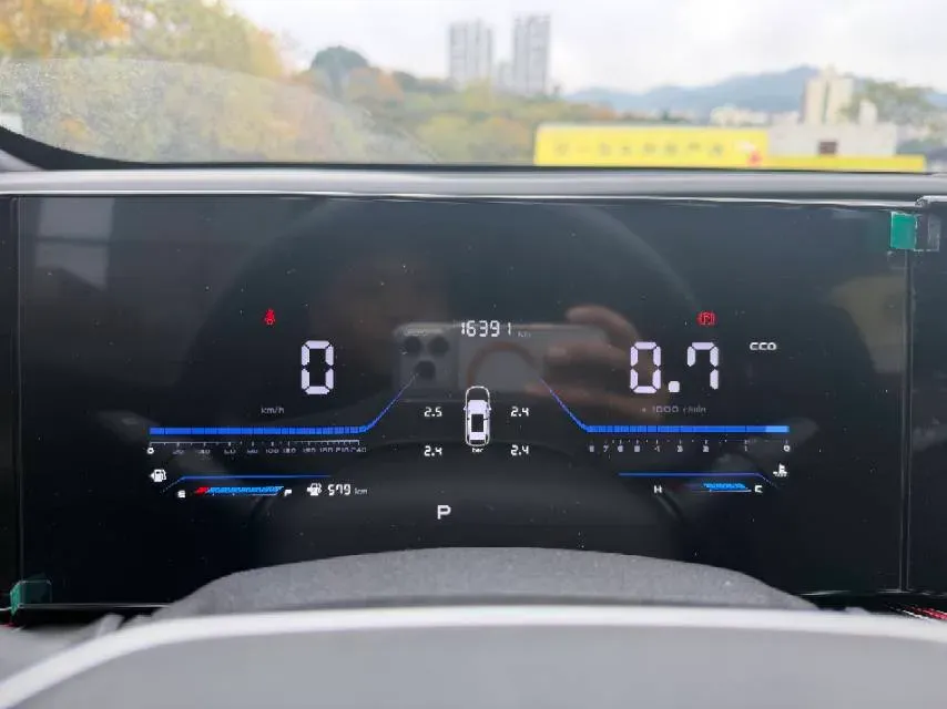 2024 ChangAn X5 PLUS 1.5T 188HP L4 7DCT,autocango,china used car exporter,china ev exporter,chinese used car exporter,chinese used ev exporter