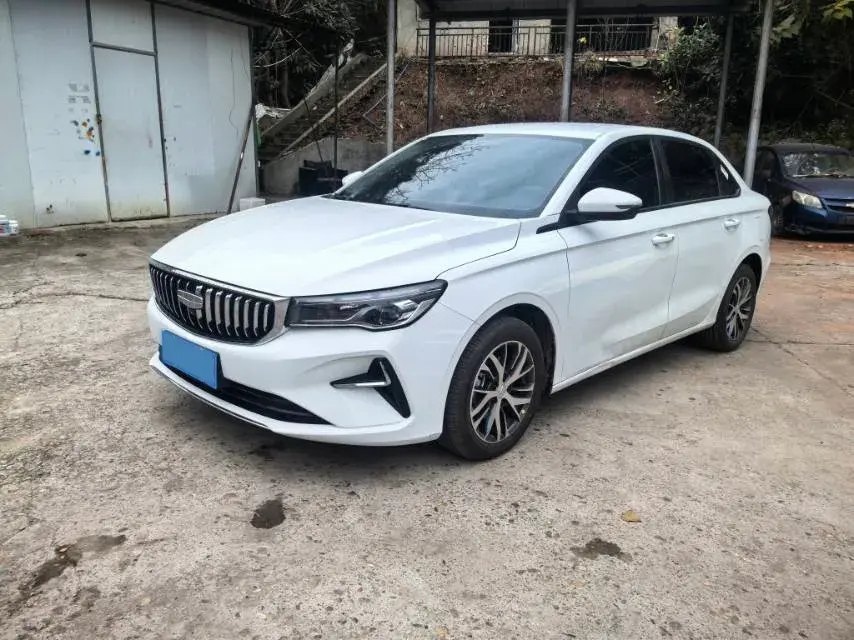 2025 Geely Emgrand 1.5L 127HP L4 CVT