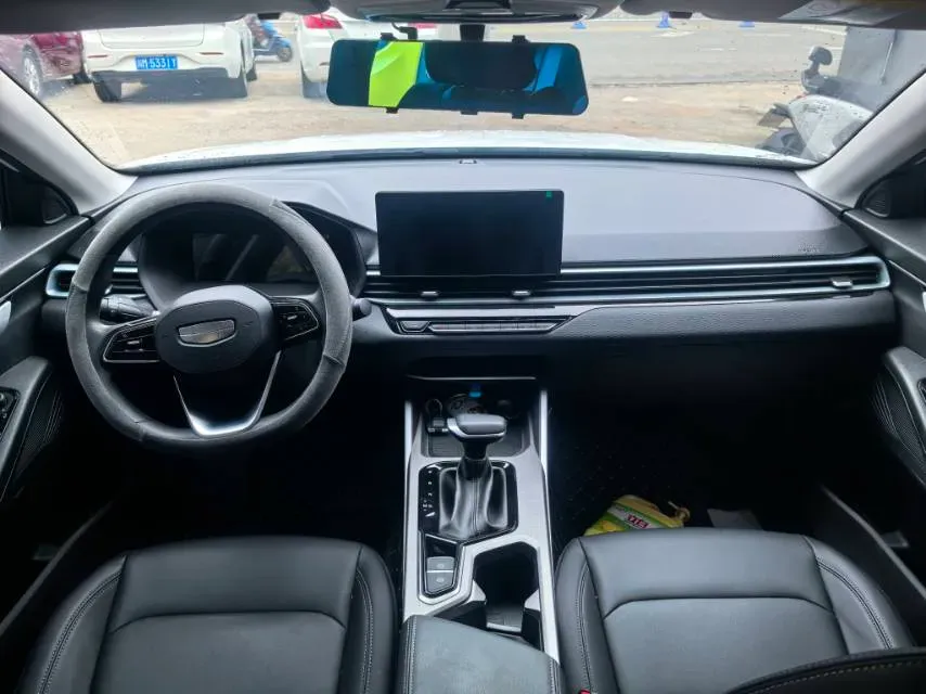 2025 Geely Emgrand 1.5L 127HP L4 CVT,autocango,china used car exporter,china ev exporter,chinese used car exporter,chinese used ev exporter