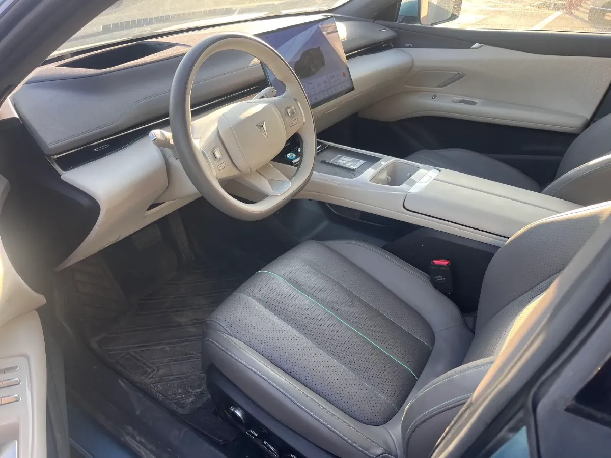 2024 Deepal L07 BEV 56.12KWH,autocango,china used car exporter,china ev exporter,chinese used car exporter,chinese used ev exporter