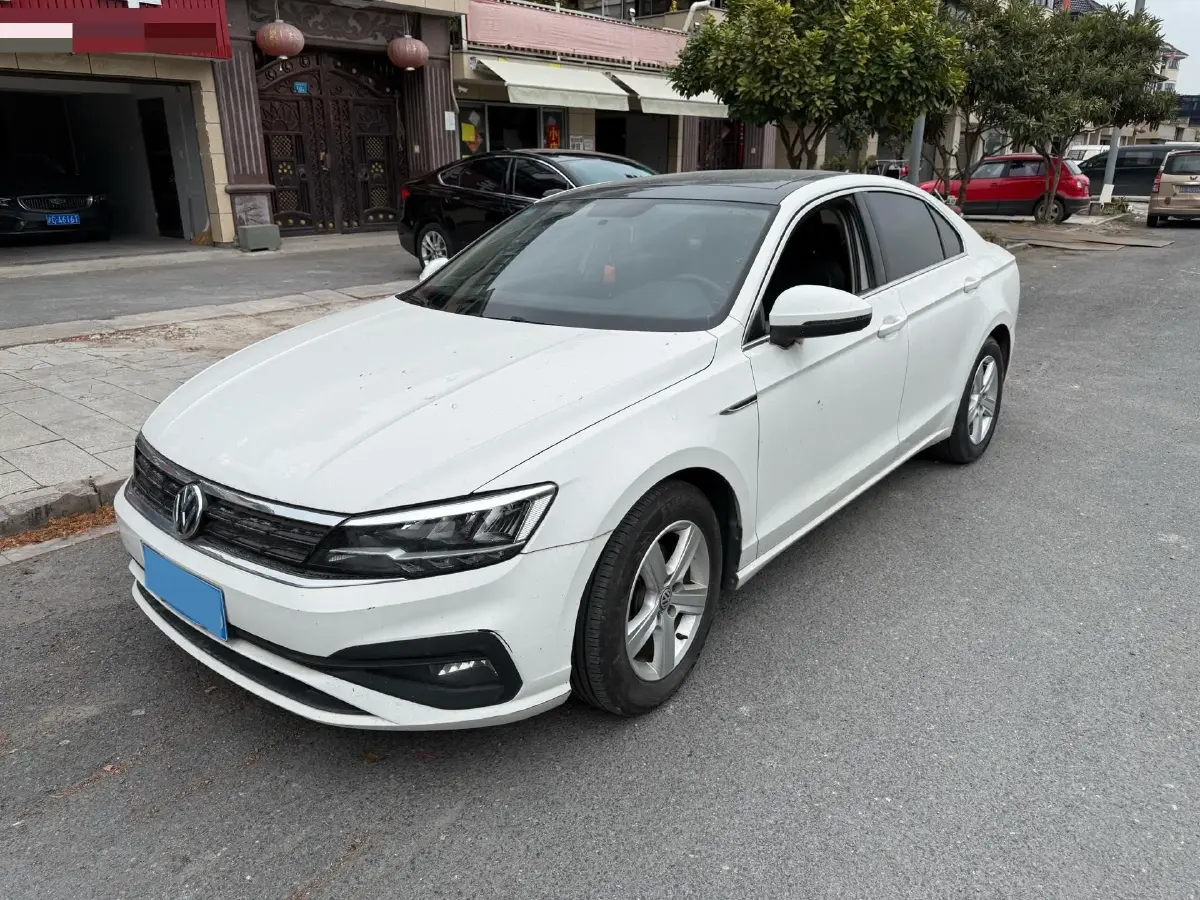 2019 Volkswagen T-Cross 1.4T 150HP L4 7DCT