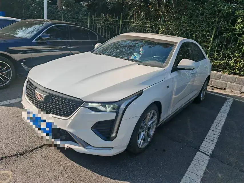 2022 Cadillac CT4 2.0T 237HP L4 8AT