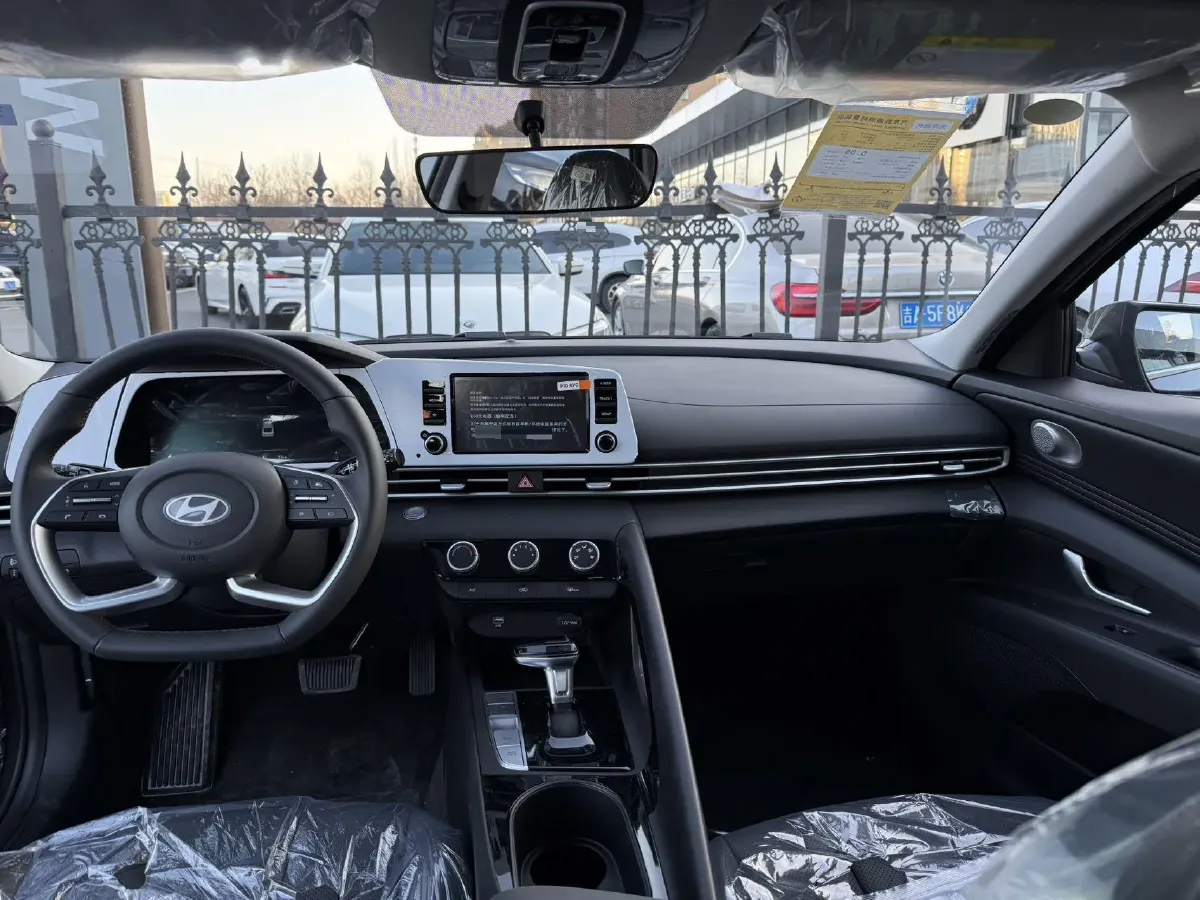 2023 Hyundai Elantra 1.5L 115HP L4 CVT,autocango,china used car exporter,china ev exporter,chinese used car exporter,chinese used ev exporter