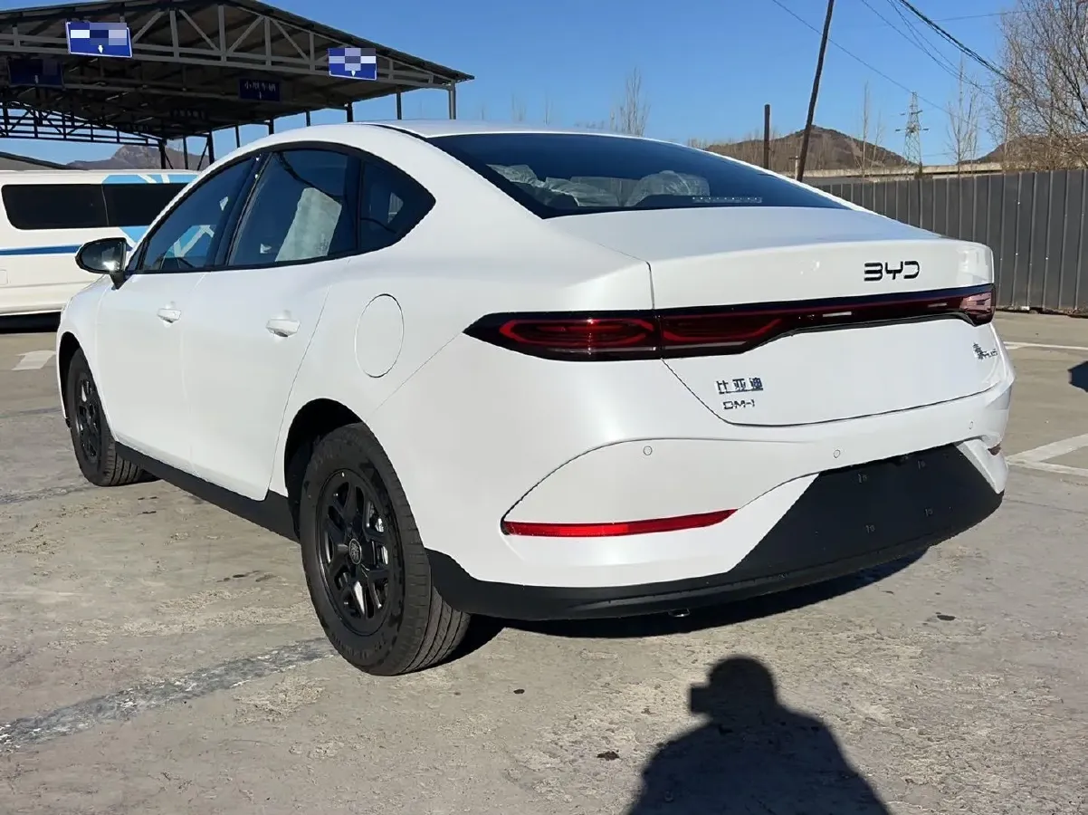 2025 BYD Qin Plus 1.5L 101HP L4 E-CVT PHEV 7.68KWH,autocango,china used car exporter,china ev exporter,chinese used car exporter,chinese used ev exporter