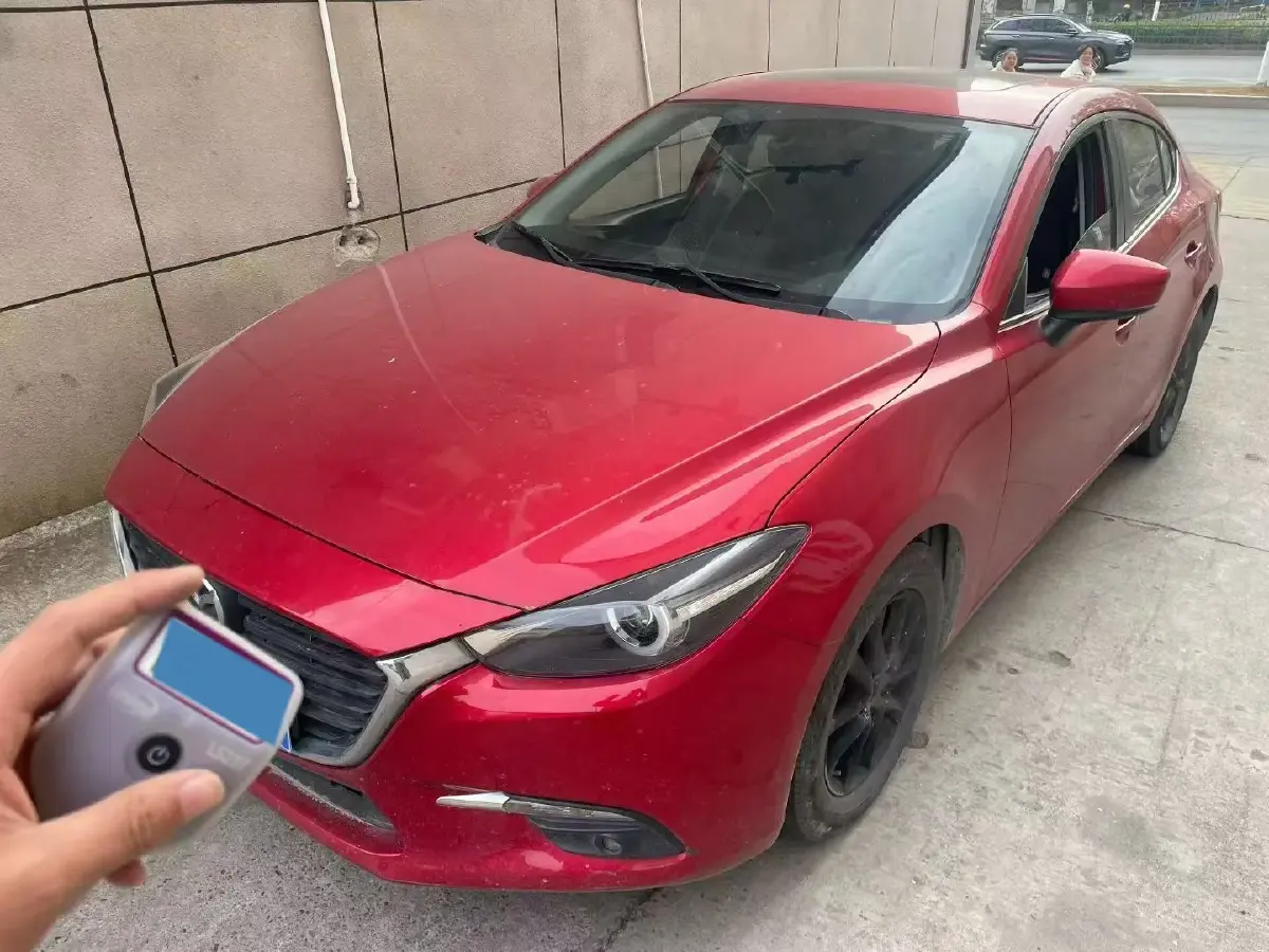 2017 Mazda 3 Axela 1.5L 117HP L4 6AT