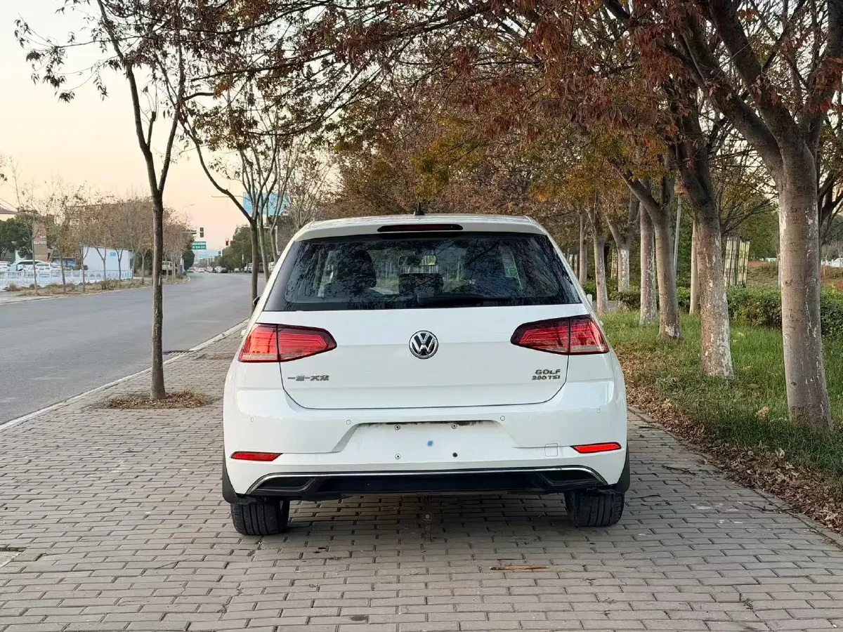 2019 Brilliance Auto V7 1.8T 231HP L4 7DCT,autocango,china used car exporter,china ev exporter,chinese used car exporter,chinese used ev exporter