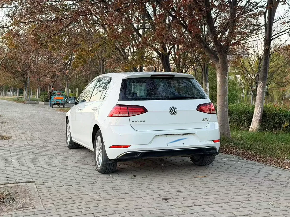 2019 Brilliance Auto V7 1.8T 231HP L4 7DCT,autocango,china used car exporter,china ev exporter,chinese used car exporter,chinese used ev exporter
