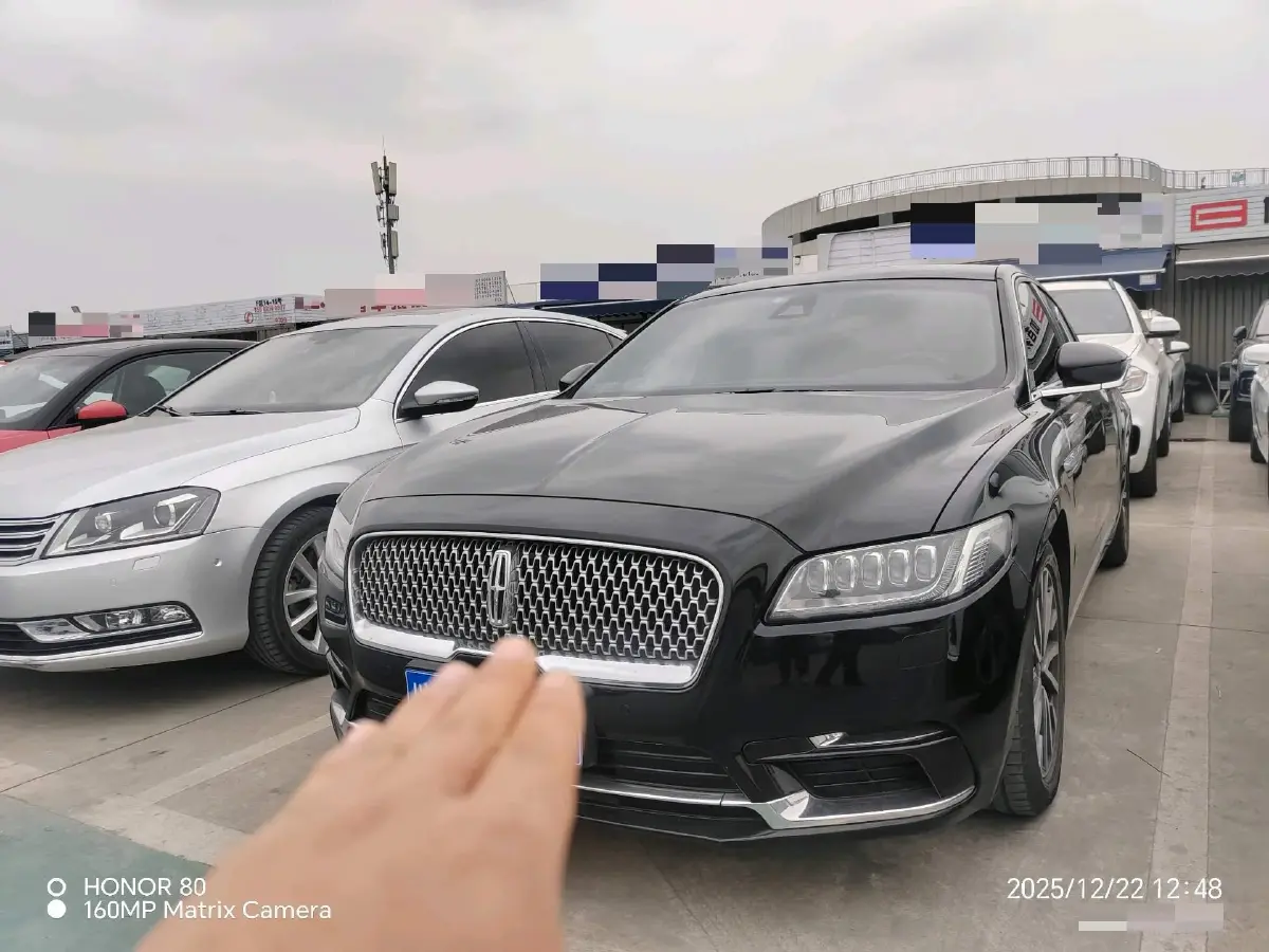 2018 Lincoln Continental 2.0T 261HP L4 6AT